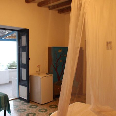 Casa Mare Blu Hotel Ginostra Room photo