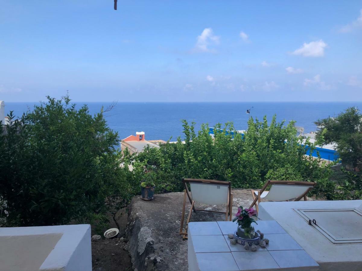 Casa Mare Blu Hotel Ginostra Exterior photo
