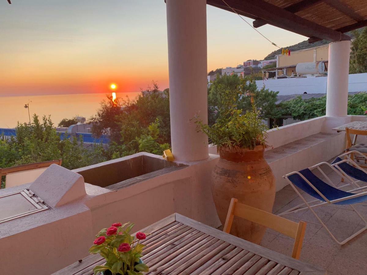 Casa Mare Blu Hotel Ginostra Exterior photo